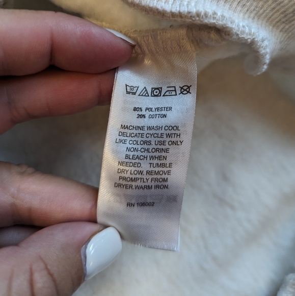 **SOLD** 🎉3/$25🎉 Sydney & Co Dog Pride Hoodie - Picture 5 of 7